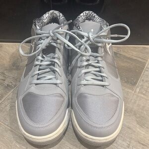 Like new -NIKE AIR JORDAN POST GAME 552665-004 MATTE SILVER WHITE MEN US 9